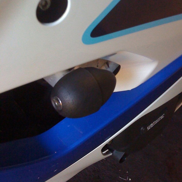 [FS-GSXR1000-K5-R] GBRacing Bullet Frame Sliders (Race) for Suzuki GSX-R 1000 2005 - 2008 - image 1