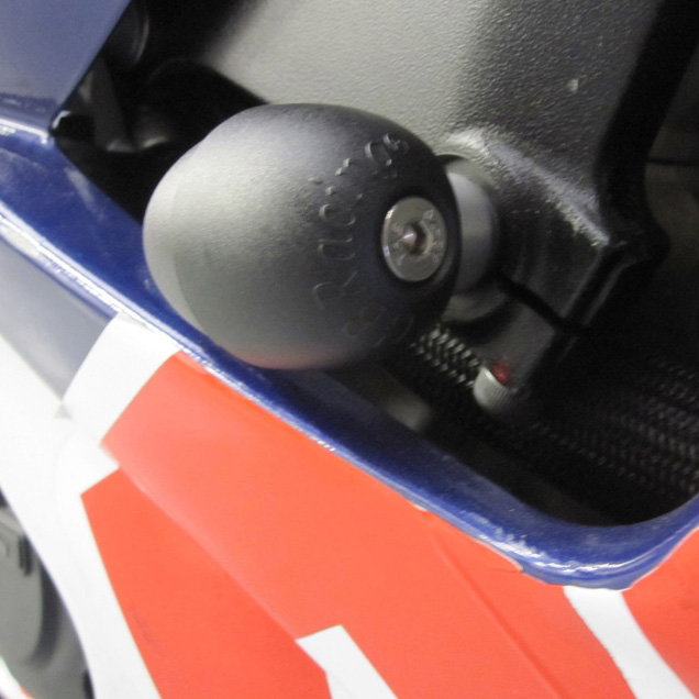 [FS-GSXR1000-K5-RHS-R] GBRacing RHS Bullet Frame Slider (Race) for Suzuki GSX-R1000 - image 1