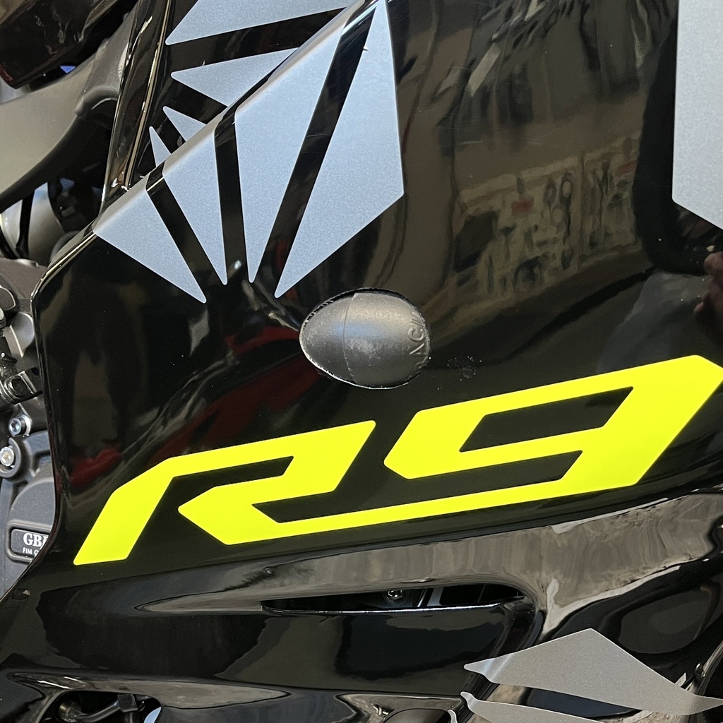 [FS-R9-2025-R] GBRacing Bullet Frame Sliders (Race) for Yamaha YZF-R9 - image 2