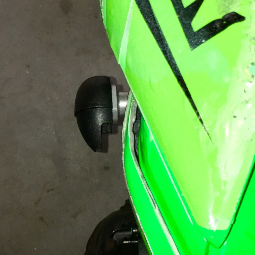 [FS-Z900-2017-LHS-S] GBRacing Bullet Frame Slider (Street) LHS for Kawasaki Z900 - image 2