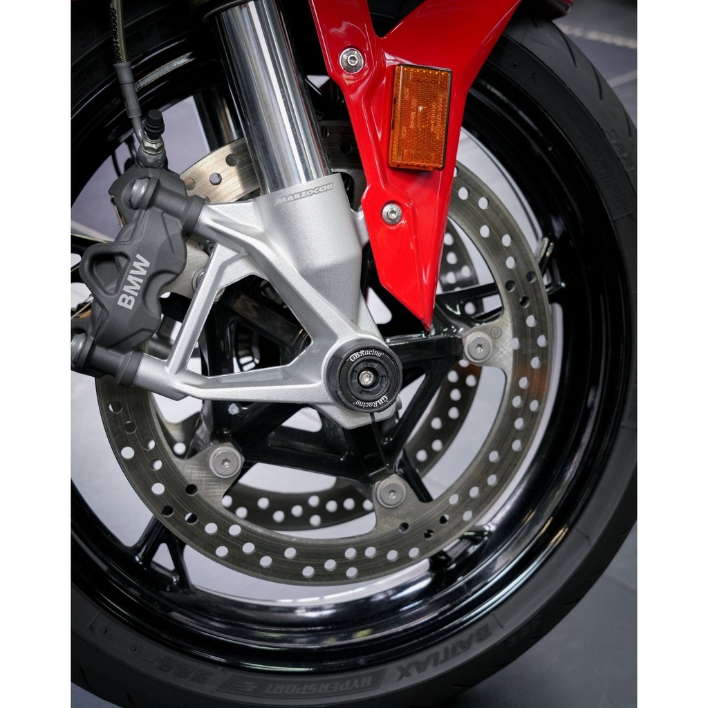 [GSP-23-22-80-005] GBRacing Rear RHS Spindle Protector for BMW M 1000 R - image 2