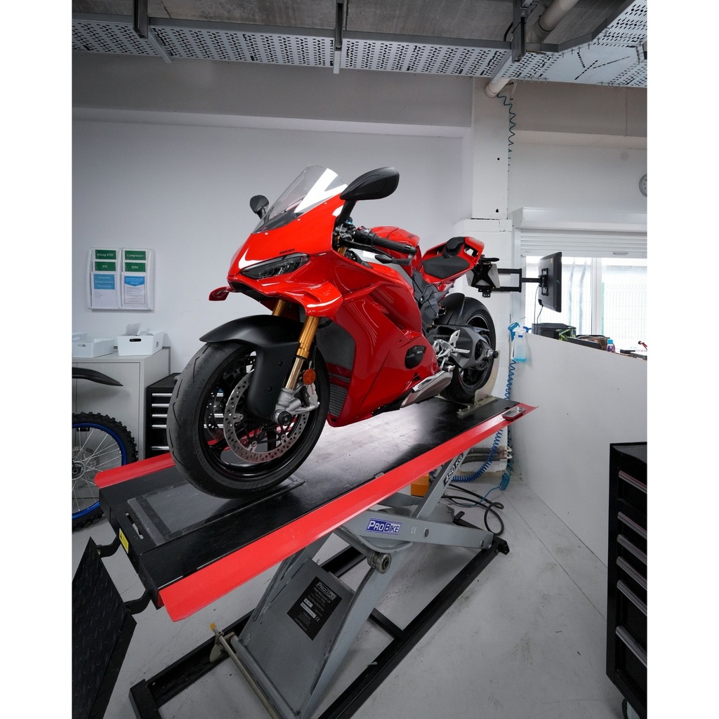 [GSP-27-30-70-001] GBRacing Front RHS Spindle Protector for Ducati Hypermotard 698 Mono - image 1
